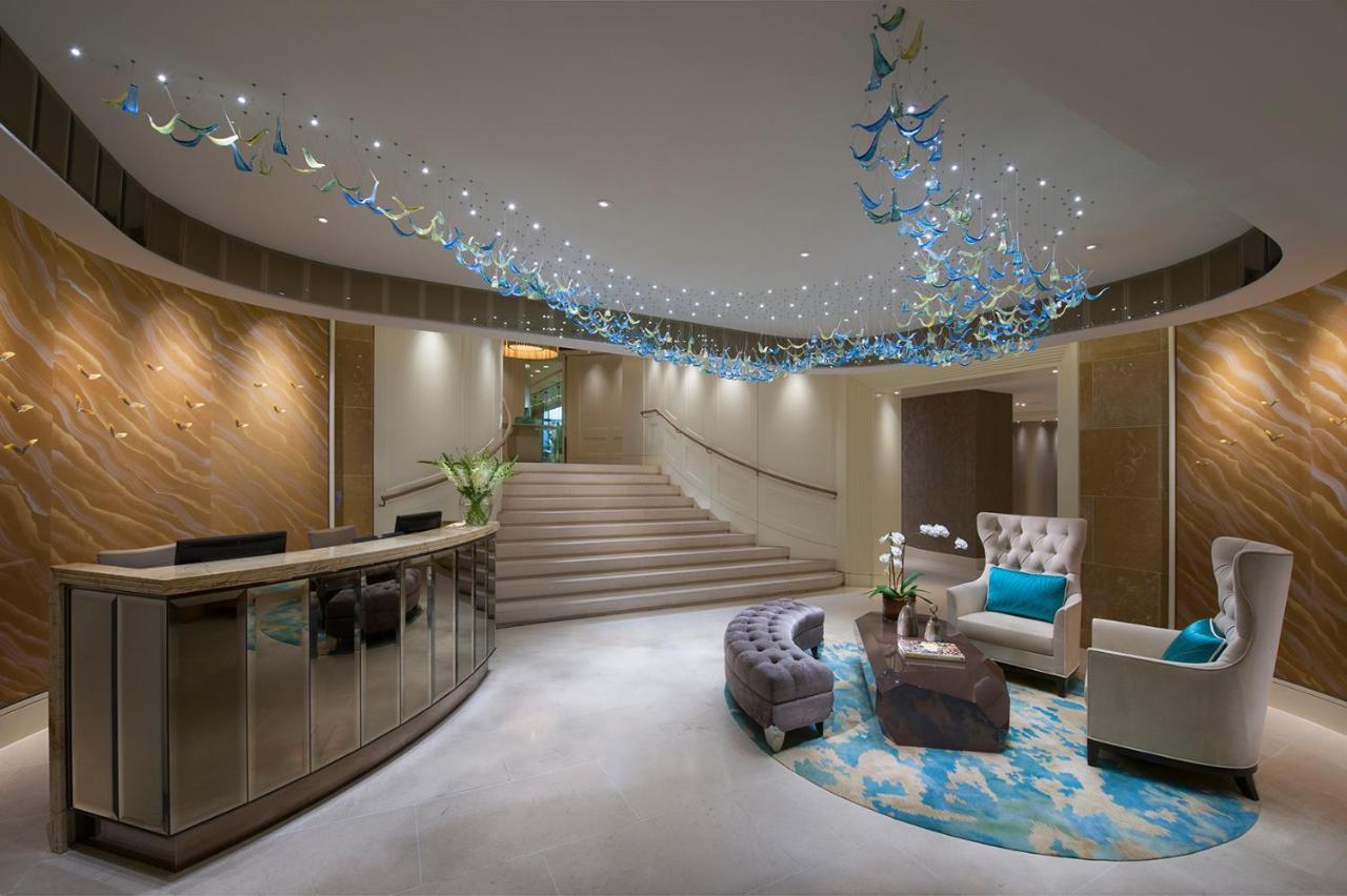 מלון Crown Towers מלבורן מראה חיצוני תמונה The lobby of the hotel
